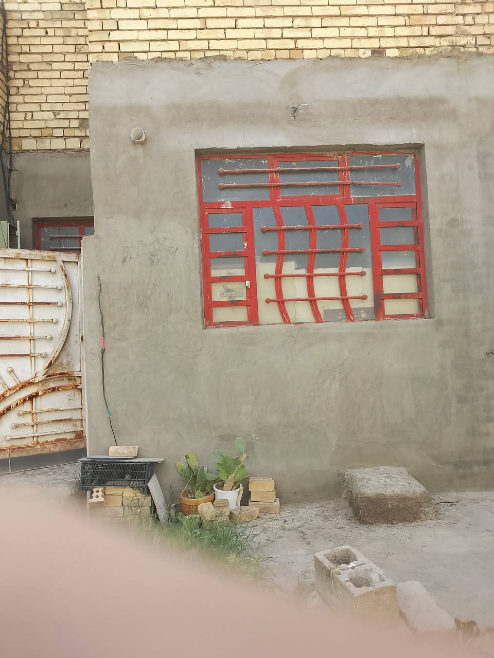 سلام عليكم عندي بيت 50م طابقين كامل فقط نقص كاشي طابق ثاني وشتايكر سطح بملالي بنزال الاسواق قدوري نوع القعار مناضفه اوقاف شاطئ تاجي الطي قرب سيطرة سنجيل سعره ب80بي مجال بسيط للطيبين رقمي واتساب ***********
