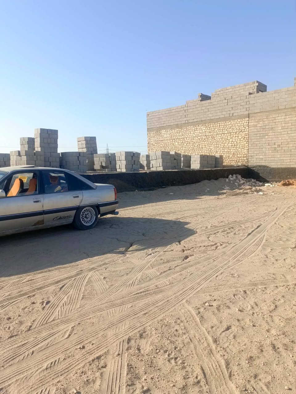 سلام عليكم اوبل اوميكا موديل 93 محرك 2000بلاديه تخم تاير محرك كير حاويه ارفيو حاويه راديتر جديده مي اخضر تبريد ياباني جاهز كهربائيات كلها شغاله سياره بلاديه ممصبوغه السعر 35 وبيها مجال لطيبين العنوان الرمادي ***********

