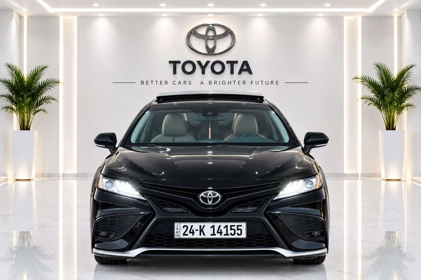 للبيع TOYOTA CAMRY XSE موديل 2022 السيارة نظيفة جدآ السيارة بدون ضرر شباب واضح عدكم صور حادث و موجود سونر 
رقم شاصي : 4T1K61BK3NU063827 بيها قطعتين فقط مواصفات اعلى شي فول 1/1 /  شاشة كبيرة مع Apple CarPlay وAndroid Auto،كاميرا خلفية،رادار وتحديد مسار،تشغيل بصمة،فتحة سقف بانوراما، دفع رباعي،مقاعد جلد،تدفئة كشنات،شاحن لاسلكي، جنوط XSE الأصلية قياس 19،إنارة LED  ماشيه 98mil رقم دهوك مميز 🔥رقم سنوية كلة جديد كير محرك تحويل غرامات بشرط مكان سيارة دهوك السعر بلاش
رقم هاتف :*********** واتساب دهوك, العراق
