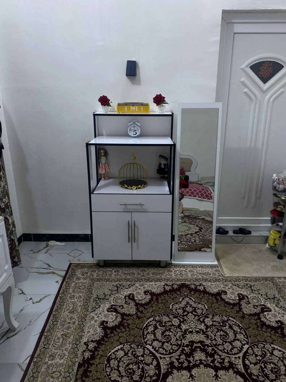 ارفعو المنشور با الصلاة علئ محمد وال محمد
دار للبيع حي الشرع 
البناء حديث وجديد وخالي من اي نقص
طابوق والسگف عگادة
المساحة 150 متر
مسجل معامله وصل  ورقم بالبلديه للتمليك 
تفاصيله
غرف عدد 2
صالة
مطبخ سيراميك للسگف
استقبال
مناور عدد 2
صحيات عدد 2 سيراميك للسگف
الارضية  كلها بورسلاين والباقي سيراميك
متوفرة كافة الخدمات ماء كهرباء مجاري
ومسجله بدوائر الدوله
مع الاثاث ابو بدونه حسب الاتفاق 
الاتصال علئ الرقم 
***********
