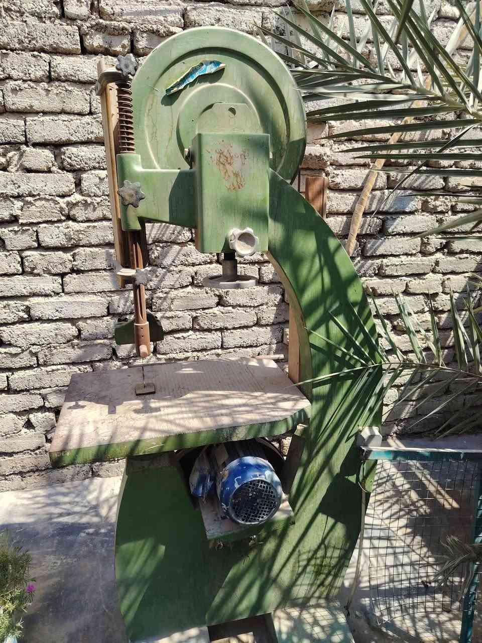 منشار لولبي حجم ٥٠٠ للبيع مكانه سامراء *********** السعر ٨٥٠
