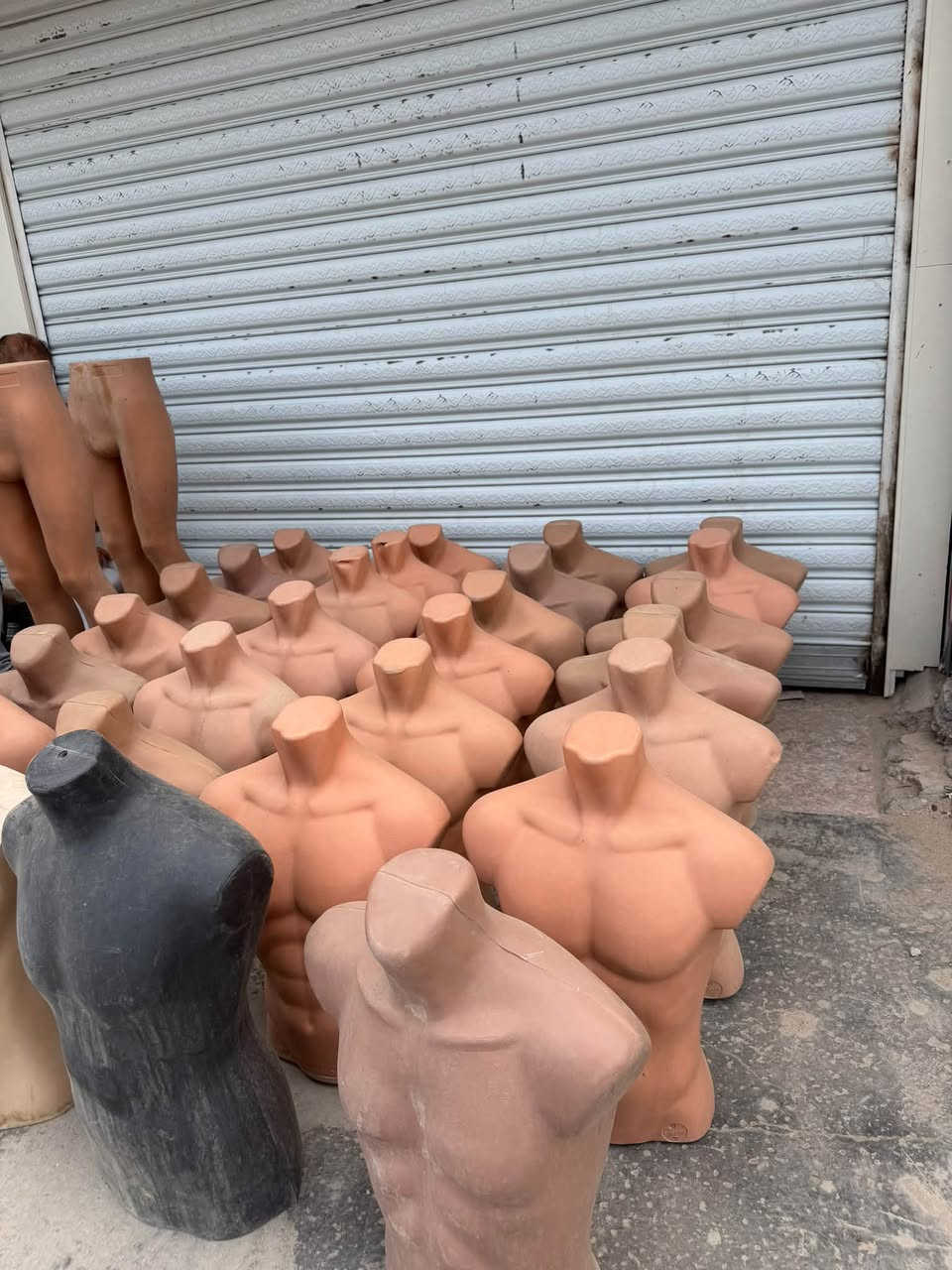 مليكانات • نص جسم • للبيع