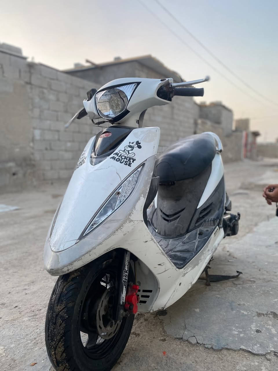 دراجه كامكو لبيع شكل الماكس ياباني 500 وبيها مجال بزبير جاهزه كهربايات شغاله مكينتها حلوه وناعمه ***********
