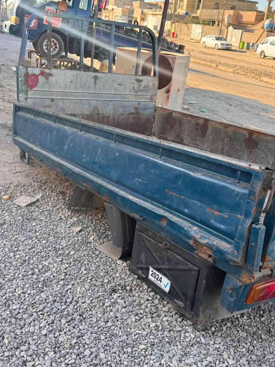 بدي كيا فونتيرا لون ازرك للبيع
فقط الارضيه تعبانه مال شغل سعر ٣٠٠ وبي مجال 
مكان بغداد قرب بسمايه 
***********

