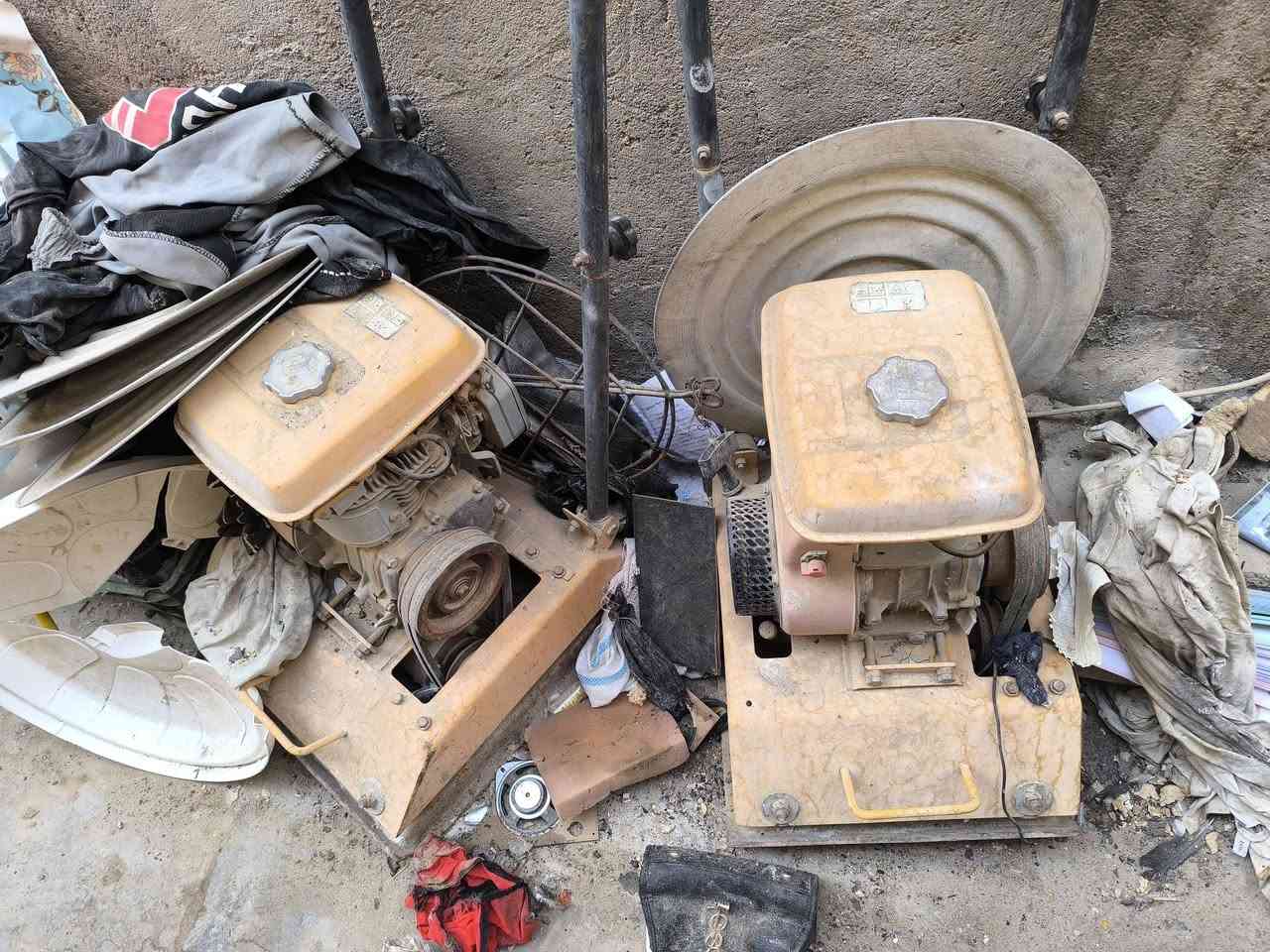 يا الله سأقوله استخدام قليل شغاله قفاز كذالك وكمبكترات عوزهن تصيلحات خفايف
***********
