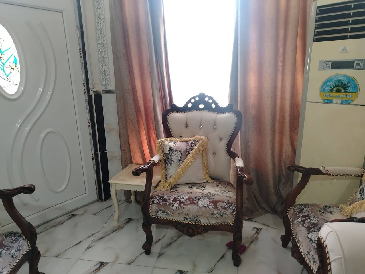 السلام عليكم للبيع تخم قنفات
للاستفسار الاتصال على الرقم
***********
