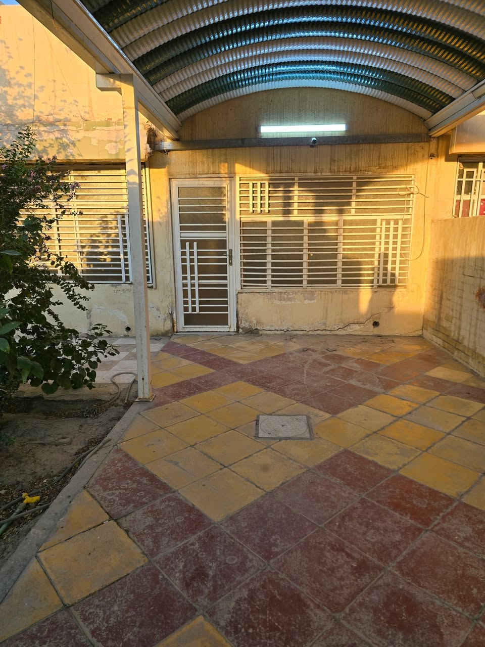 🏡 دار  تجاري _  للايجار  _ للايجار _ تجاري   🏡

📍دار موقعه جداا ممتاز 

🏡 يصلح كثير من الاستثمارات 
📍مدارس اهليه 
📍روضه 
📍صالون 
📍شركات 
📍مكاتب 

🏡 الموقع:  حله // الجمعيه // قريب على شارع 60 // 

💰 السعر:  خاص 
للاستفسار أو تحديد موعد للمعاينة يرجى التواصل على الرقم: 
‎***********
‎***********
‎
