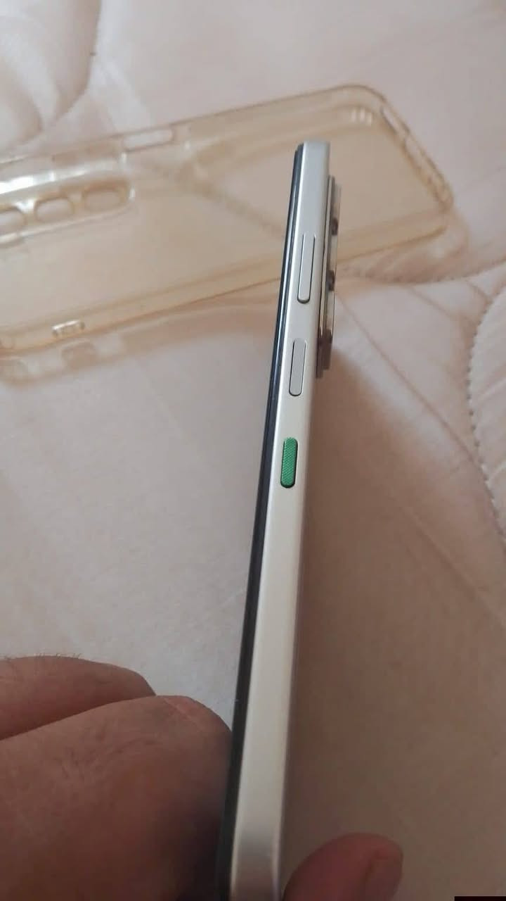 سلام عليكم جهاز انفكس هوت 60لبيع ذاكره 256بطاريه 8جهاز نضيف مكفول من تصليح ولزلق سعر 180وبي مجال قليل مكاني الناصريه مركز***********واتساب
