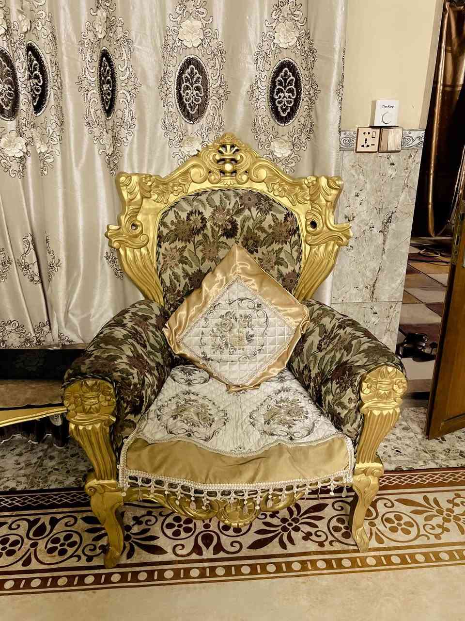 تخم زان 10 مقاعد+طبلات 2صغار 1 كبيره لبيع السعر 300  وبي مجال
العنوان بغداد الحبيبيه 
***********
