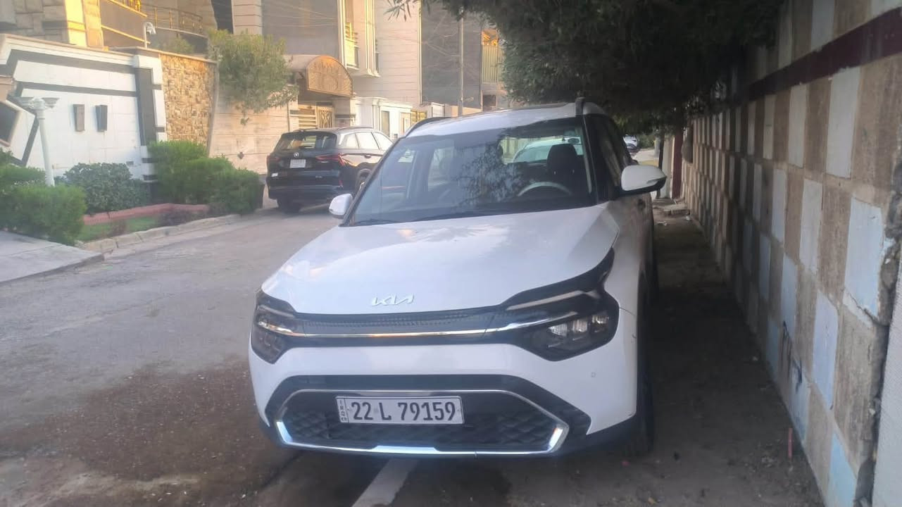 السلام عليكم للبيع 
كيا كارنز 
موديل 2023
مكينه 1500دبل نوزل 
ماشيه 64 الف 

سياره كفاله عامه ماعده بارد باب العكس السايق فقط 
سياره رقم أربيل تحويل مباشر 
ضمان الشركه الدوليه 
مواصفات سياره 
بصمه 
فتحه 
شاشه 
تحكمات فول 
شاشه اعطال 
داخل لونين 
وباقي مواصفات المعروفه 
📍المكان الكرخ 
السعر 155 ورقه وبيها مجال 
الاتصال ☎️هـ***********
