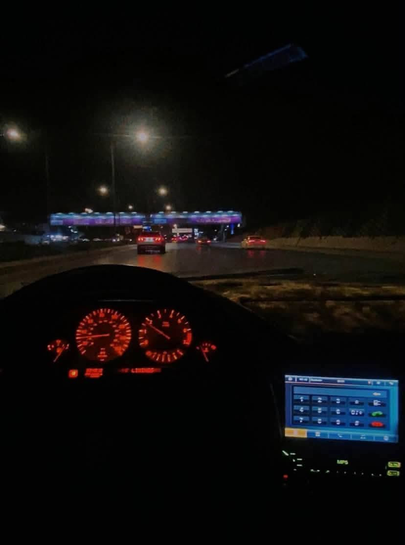 سڵاوی خواتان لێبێت
BMW1994
سڵاید
٢جام كارەبا
مەكینەی ٢٥
گێڕعادی
پێش پان
كارەبای هەمووی بەشرت
ئەشیای تەبرید كاملی پێوەیە 
تایەو ویلی لۆكە
ئاڕم پلاستیك هەولێر 
ئاڕم وئەوەلیاتی بەشەرت
سەیارەكە بەس موسە
هەیكەلی زۆر جوانە ماشاللە
سعری ٢٨ گەلاو مەجالێكی برایانە
لە سلێمانیم
***********
