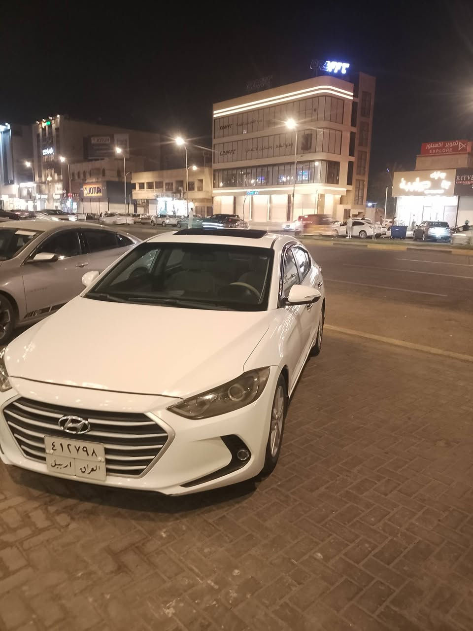 السلام عليكم لنتره موديل 17 خليجي كفاله عامه في بارد واحد فقط صغيرون كلش يده نيكل السعر 128 فتحه كمينه 2000 رقم الهاتف عنوني بصره  ***********
