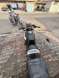 سيبي فور • ٤٠٠ • اوراق كمرك