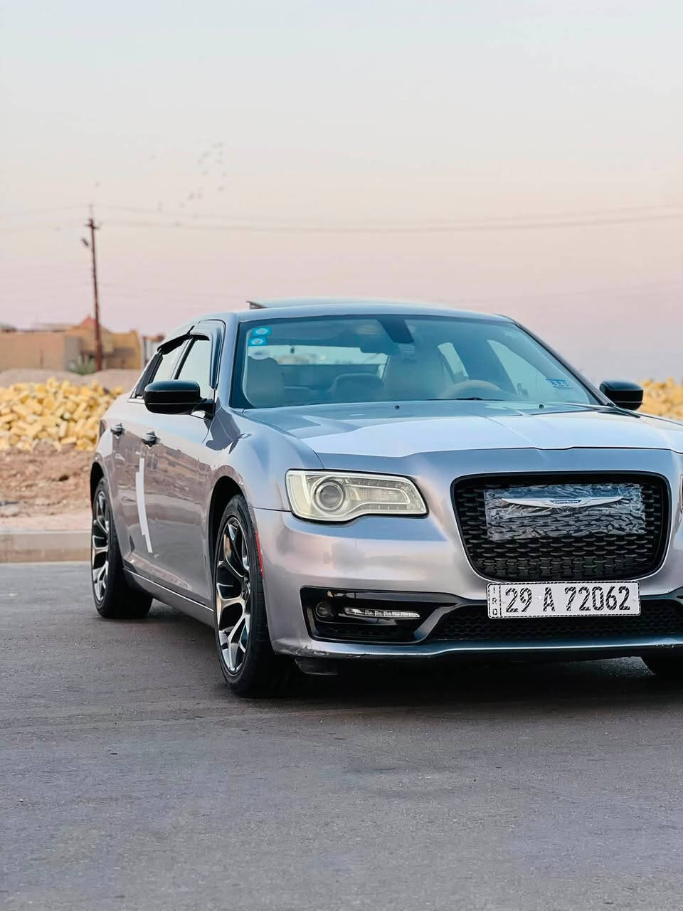 ﷽

اوباما 2016  c300 اصل 
•رقم واسط دولي هزة جديدة تحويل مباشر
•حادثهة دحجة بسيطة في الجاملغ الامامي 
صور الحادث موجودة في المنشور
•فول مواصفات للاخير
.داخل عسلي
.بنوراما فتحتين
.كير ماوس 8 نمر
.بردة خلفية كهربائية بلاد
.كشنات جلد كهرباء
.تبريد + تدفئة بلكشنات
.هيترات كشنات امامي وخلفي
.خزن ميموري
.بصمة تشغيل وبصمة ابواب
.تشغيل عن بعد
.تبريد قطعتين
.نظام ايكو وسبورت
.مري هيتر قلابة
.تو ويل اصل
.بجم عريض
.تحكم ستيرن جهتين مع مثبت سرعة
وباقي المواصفات المعروفة
السيارة جاهزة ربع ماتصرف عليهة
المكان واسط 
السعر 187 وبيهة مجال 
للاستفسار *********** / ***********
