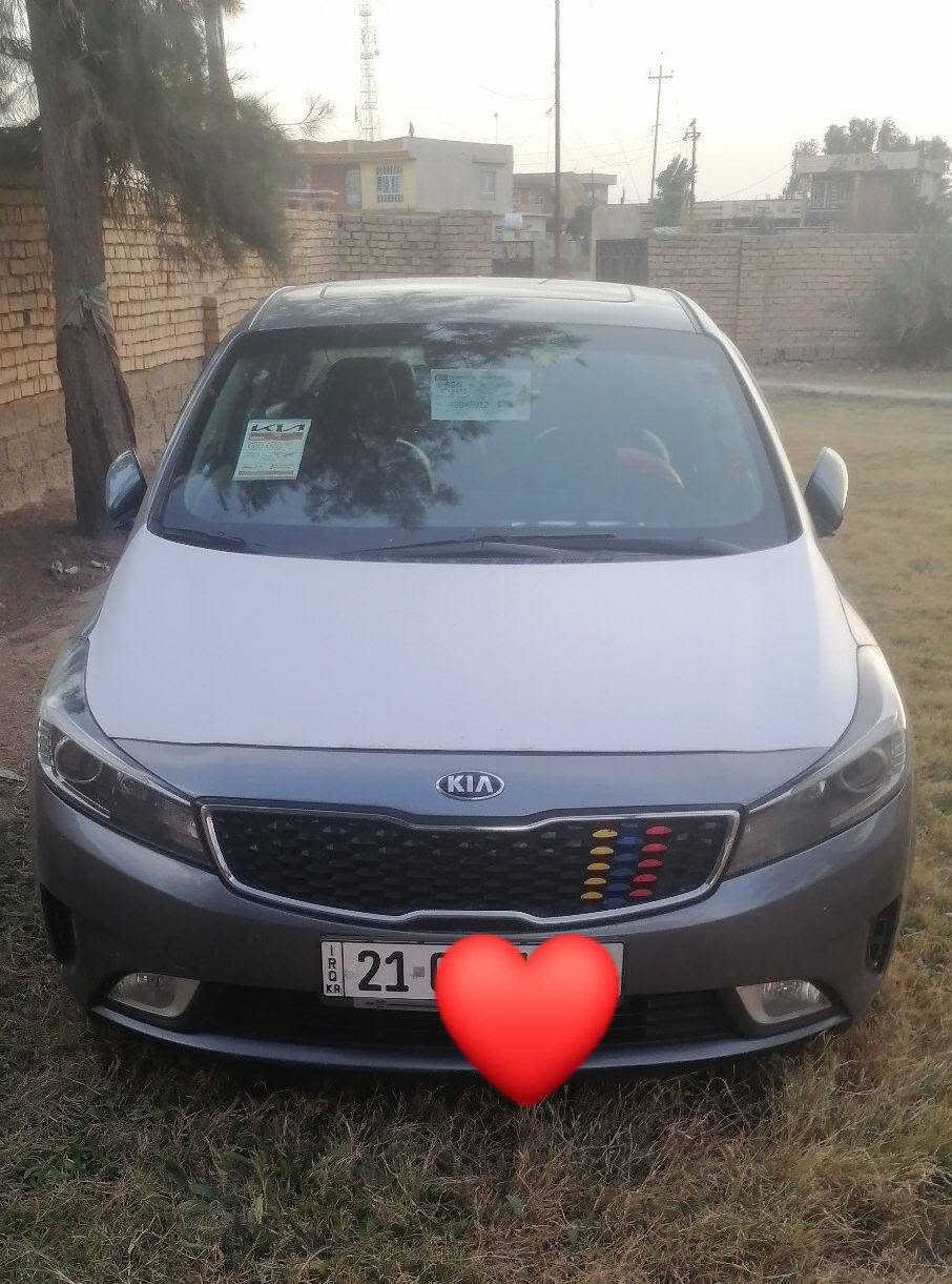 السلام عليكم
للبيع سيارة فورتي 2017 ex ليمتد بصمه

كشنات كهربائي
3 انظمه قيادة عادي...ايكو..سبورت
محرك Gdi 2000
كير At
حساسات
مري شفط
بنروما فتحت سقف
تدفئه تبريد قطعتين + تدفئه تبريد كشنات
شاشه ايباد
سياره ضربتها بالخارج جوملغ امامي يمنه
بالسونار صفحه صبغ اثر شخوط
يعني ابيعك صفحه السونار موجود بالمنشور 
رقم دولي مداور ثاني يوم سنويه لـ2028
السعر 122 وبيها مجال قليل
عنوان واسط الصويرة ***********

