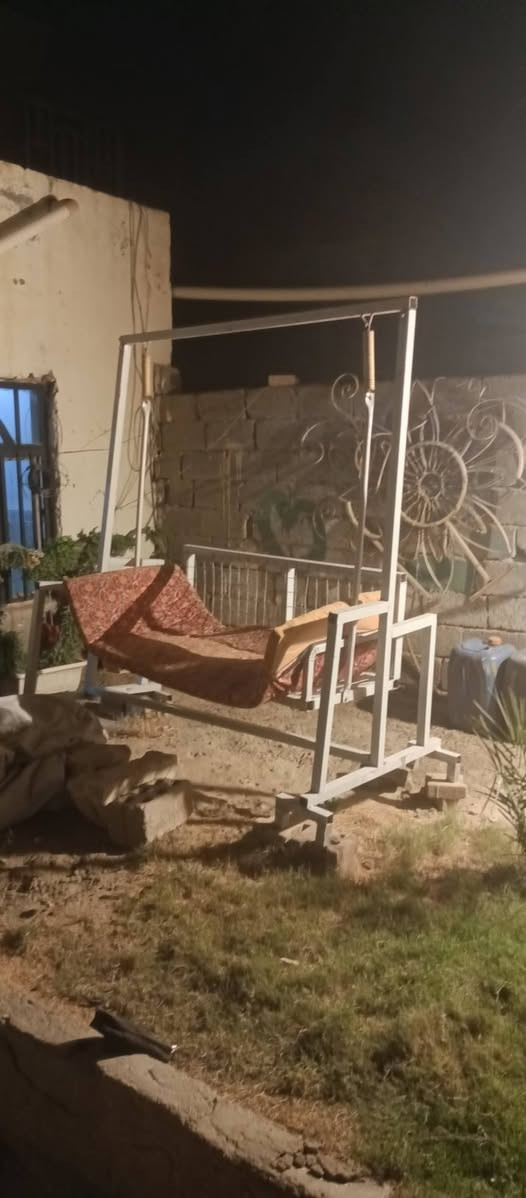 غرفه نوم  400 وبيها مجال
+ثلاجه    200

+مجمده   200

+مرجوحه للبيع    125وبيها مجال

‏‪***********‬‏ صاحب الغراض
