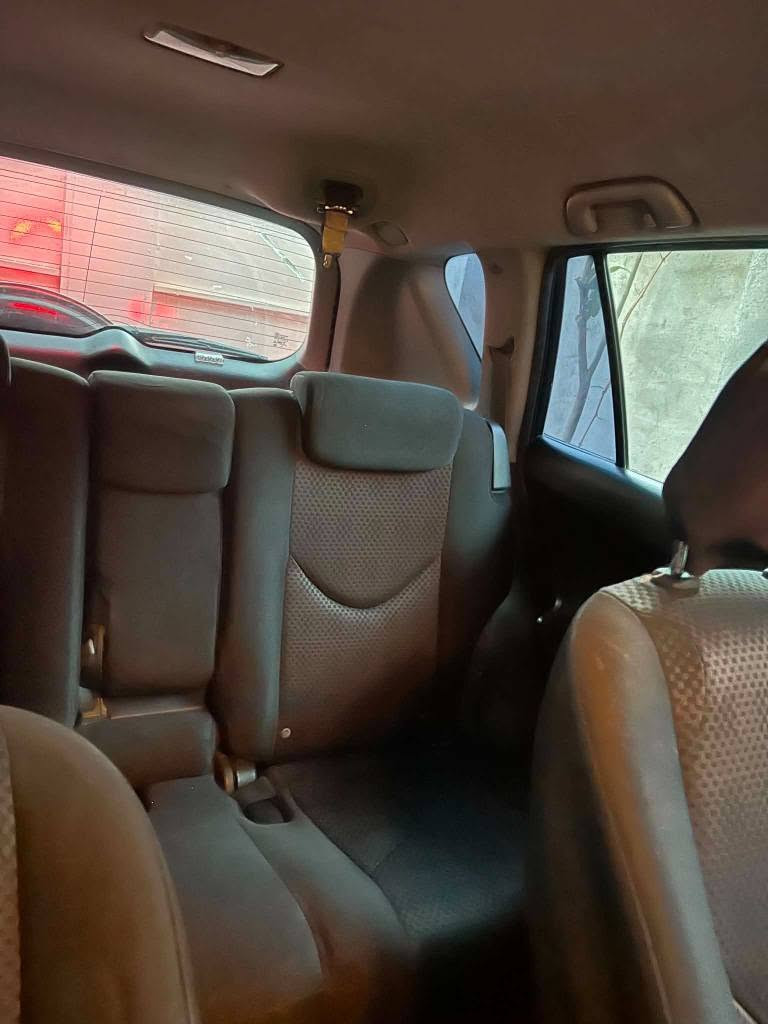 تۆیۆتا  Rav4  مۆدیل 2012 ی فوول تەنیا 
 گێڕ عادی 
سوکان عکس
مەکینەی گۆڕاوە بە کامیری 2007 
تەبرید لەسەر سویج بی لێدران 
ساغە مووس و بڕاوە نیە 

ژ.م//*********** رانية, السليمانية
