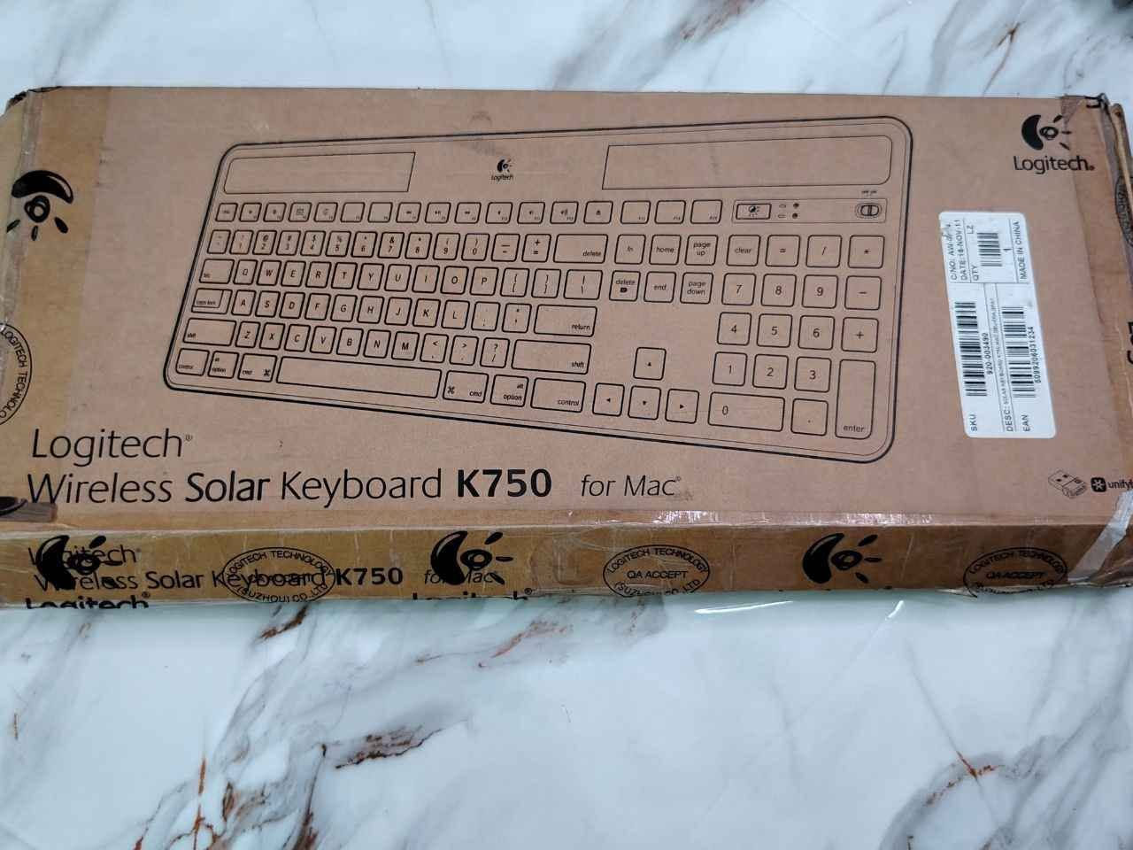 Logitech K750 Mac
كيبورد Logitech K750 Solar للـ Mac
، نظيف وشغال تمام.
السعر: 50 ألف قابل للتفاوض
للاتصال على الرقم *********** بغداد, العراق
