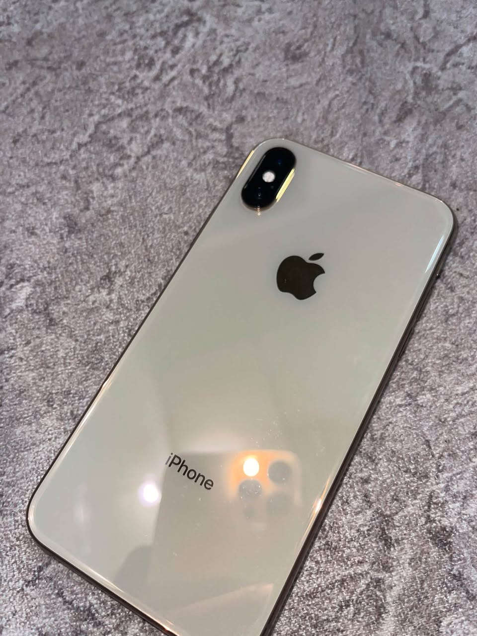 آيفون XS • ٦٤ • بطارية ١٠٠٪