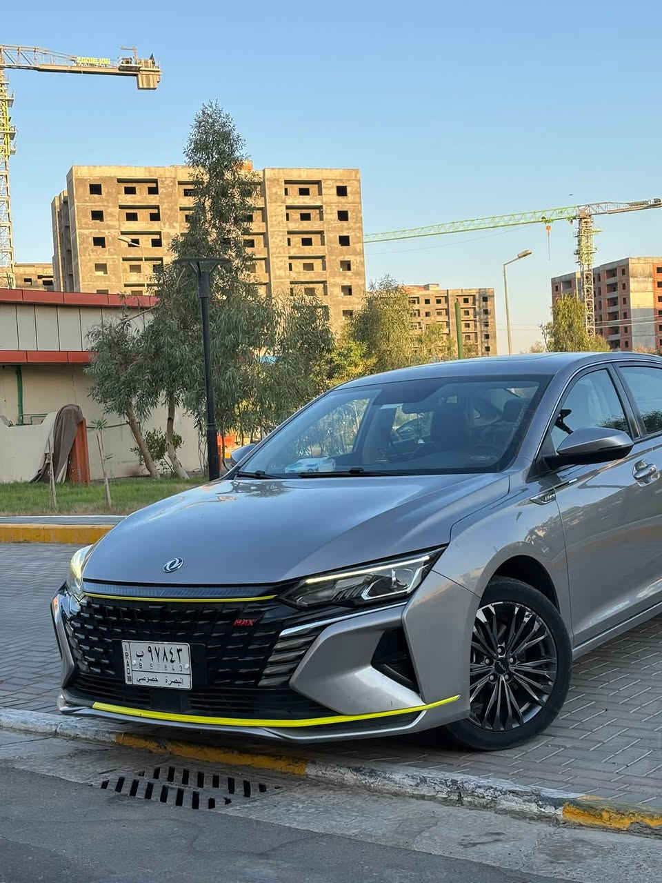 دونك فينج A60MAX موديل 2023  خليجي وكاله ليث العبيدي  مكانها محافظه البصره 
ممشى: 38 الف كيلومتر  مكينه 1500 تيربو هايبرد 
رصاصي 
مواصفات:
1-شاشه دجتل 
2-شاشه وسطيه 
3-سنتر لوك
4-قطعتين تبريد خلفيه 
5-تحكم تبريد شاشه 
6-بانوراما
7-اوتو هولد
8-سايد بريك كهرباء 
9-وضعيات قياده ECO SPORT
10-ماسحات اوتو 
11- لايتات زينون شركه
12-بك لايت ليد متصل 
13- كشنات جلد اسود 
14- تحكم ستيرن
15- تحكم مري ماوس 
16- ثلاجه 
17- اناره ترحيب 
18- بصمه 
 بيها جاملغ الايمن مبدل و شبر بالبنيد و دعاميه مبدله  

السياره كير و مكينه مكفوله شرط الفحص  بدون ايرباك 
للاستفسار: ***********
السياره ب اسمي تحويل ثاني يوم
