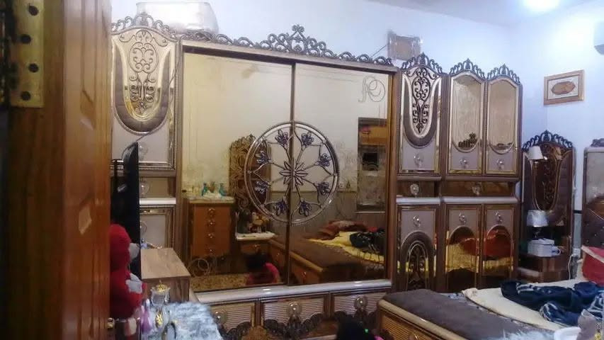غرفة نوم • مستعملة • ١٠ قطع
