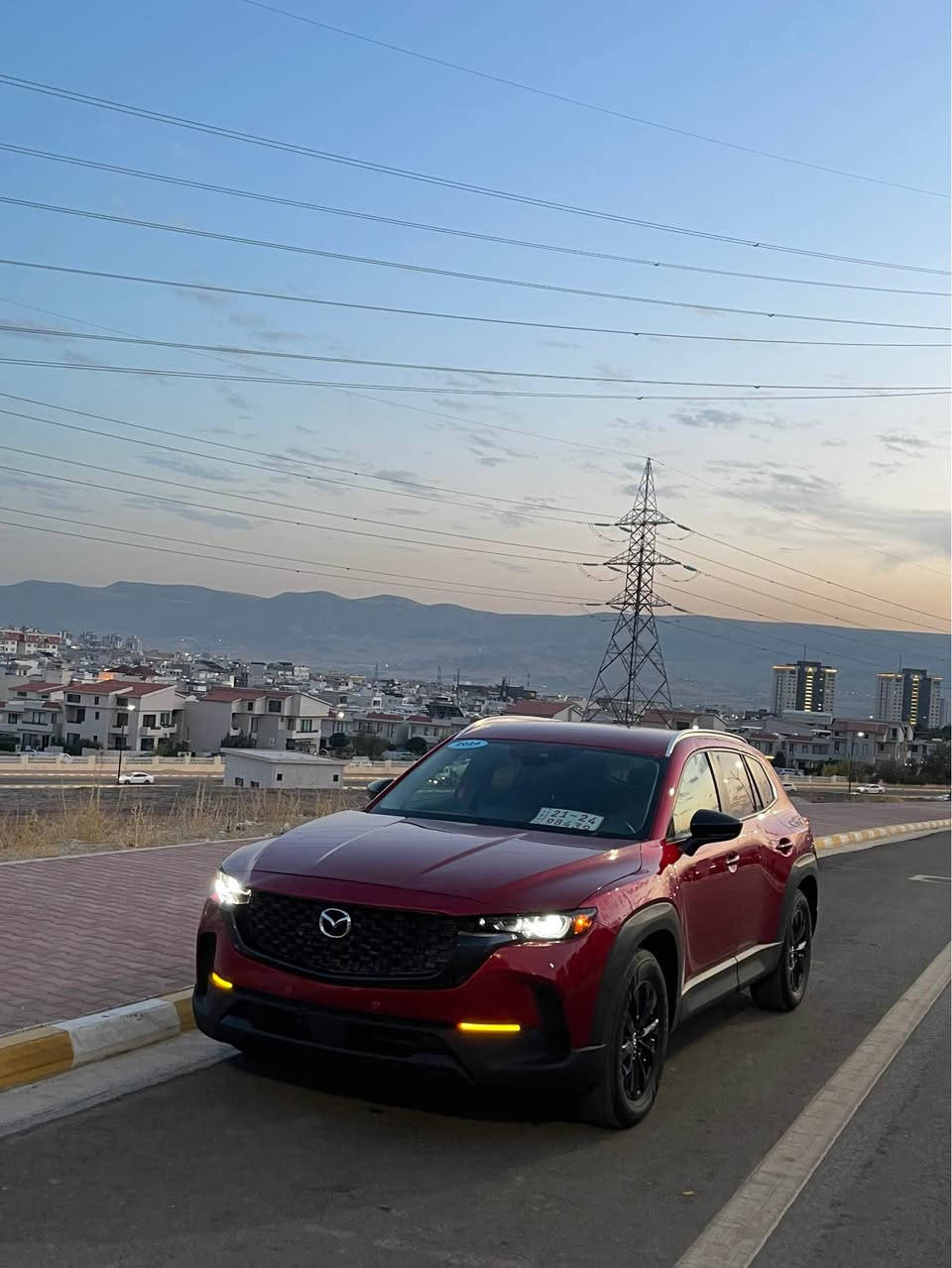 مزدا CX-50 مۆدێلی 2024 🚘
مواسەفات: پڕیفێد
راداری پێشەوە و دواوە
کامێرا
حەسەی پارک
کورسی پێستی (جلد)
کورسی کارەبایی
سندوقی جەک
کامێرای ٣٦٠ پلە
حەسەی ٣٦٠ پلە
زۆرێک لە مواسەفاتی تریش
تەنها بۆنێتی بۆیاخە، ناوەوەی ئۆتۆمبێلەکە نەگرتووە.
ژمارەی کاتی: ٣ مانگ لەگەڵی
نموونە: لە جوانی
مەسڕەفی دیناری تێدا نییە.
ناونیشان: سلێمانی
ژمارەی پەیوەندی: *********** السليمانية, العراق
