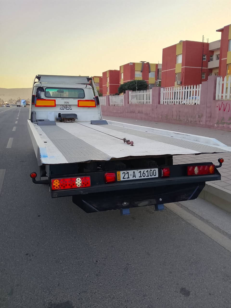 البيع تويوتادانياياباني
مواسفات کرين فلات 3 جگات نزل گاع 
موديل 2002 حجم محريك 14Bبلادي 
تبريد بارد سلج کامل مکمل بشرت فاحس
مکانه سليماني ***********
