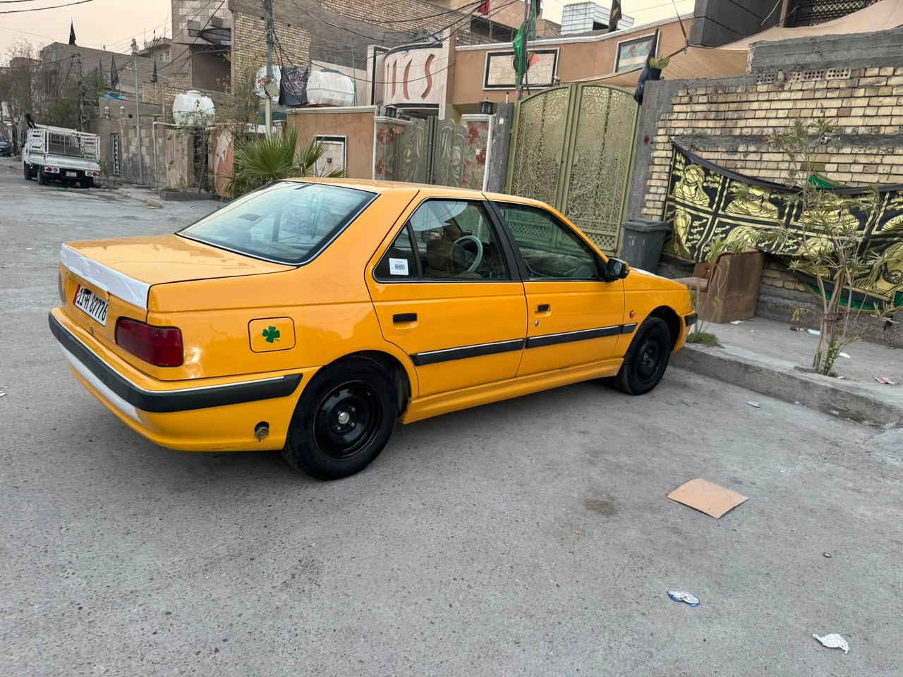 سلام عليكم لبيع بيجو بارص مديل 17 بسمي تحويل ثاني يوم منضومه غاز شغاله بدون قطع تبديل فقط صندوك مصبوغ شاشه تحكمات ستيرن كامره حساس سعر 53 مكان بلديات شارع لمصرف سنوار مجود داخل صور ***********
