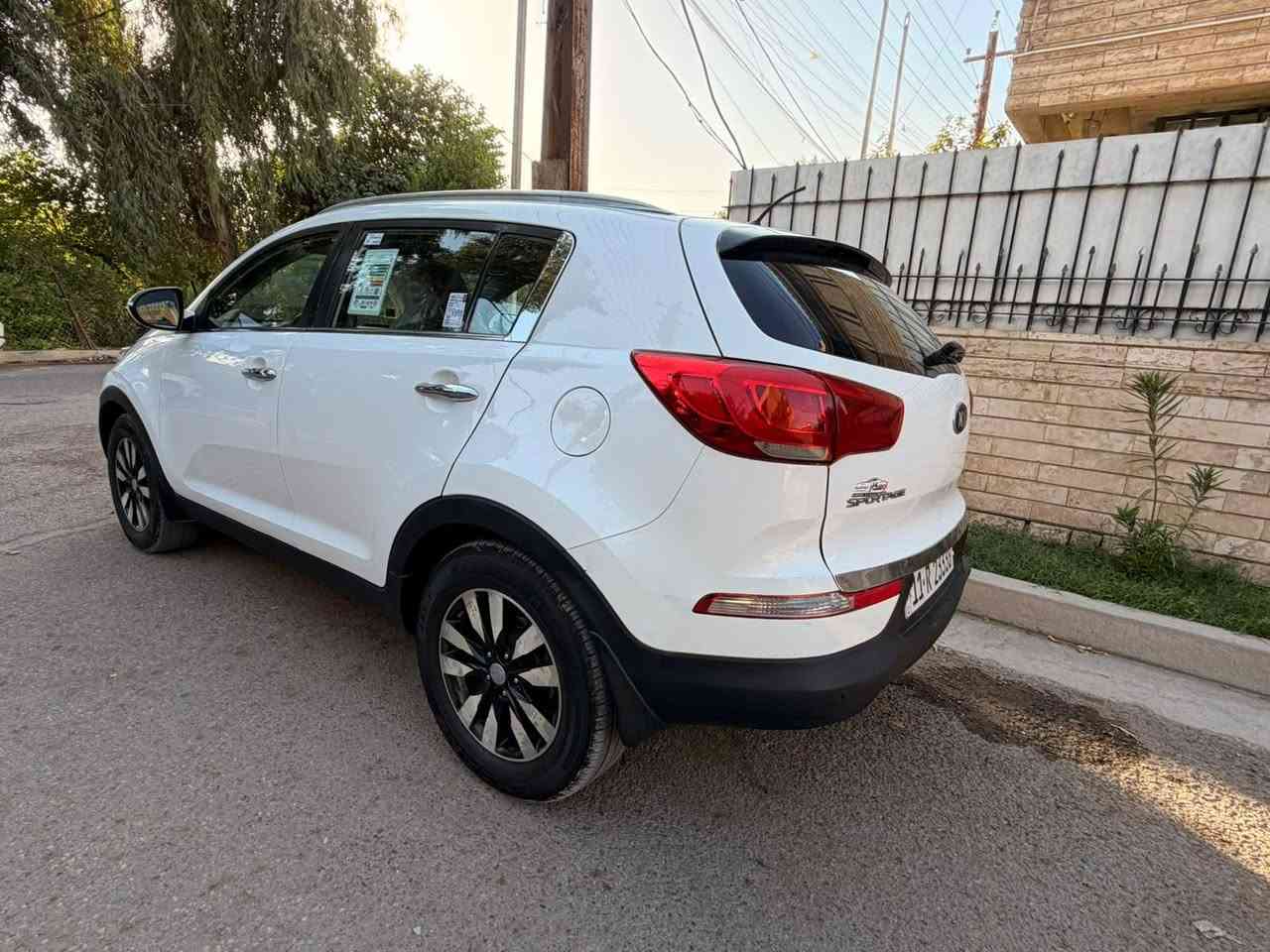 سبورتج موديل 15 خليجي 
فول مواصفات
مكينه دووووش 2000
بصمة  
بنوراما
كشن كهرباء
مثبت سرعة
مانع انزلاق
مثبت منحدرات
مري شفط 
لايت لد نهاري 
تحكم ستيرن
كاميرا خلفية +كامره اماميه
حساسات خلفية  
سياره كاملة مابيه اي نقص كير محرك تبريد صدر كفالة 
ماشيه 
السعر 137 مكاني بغداد ***********
