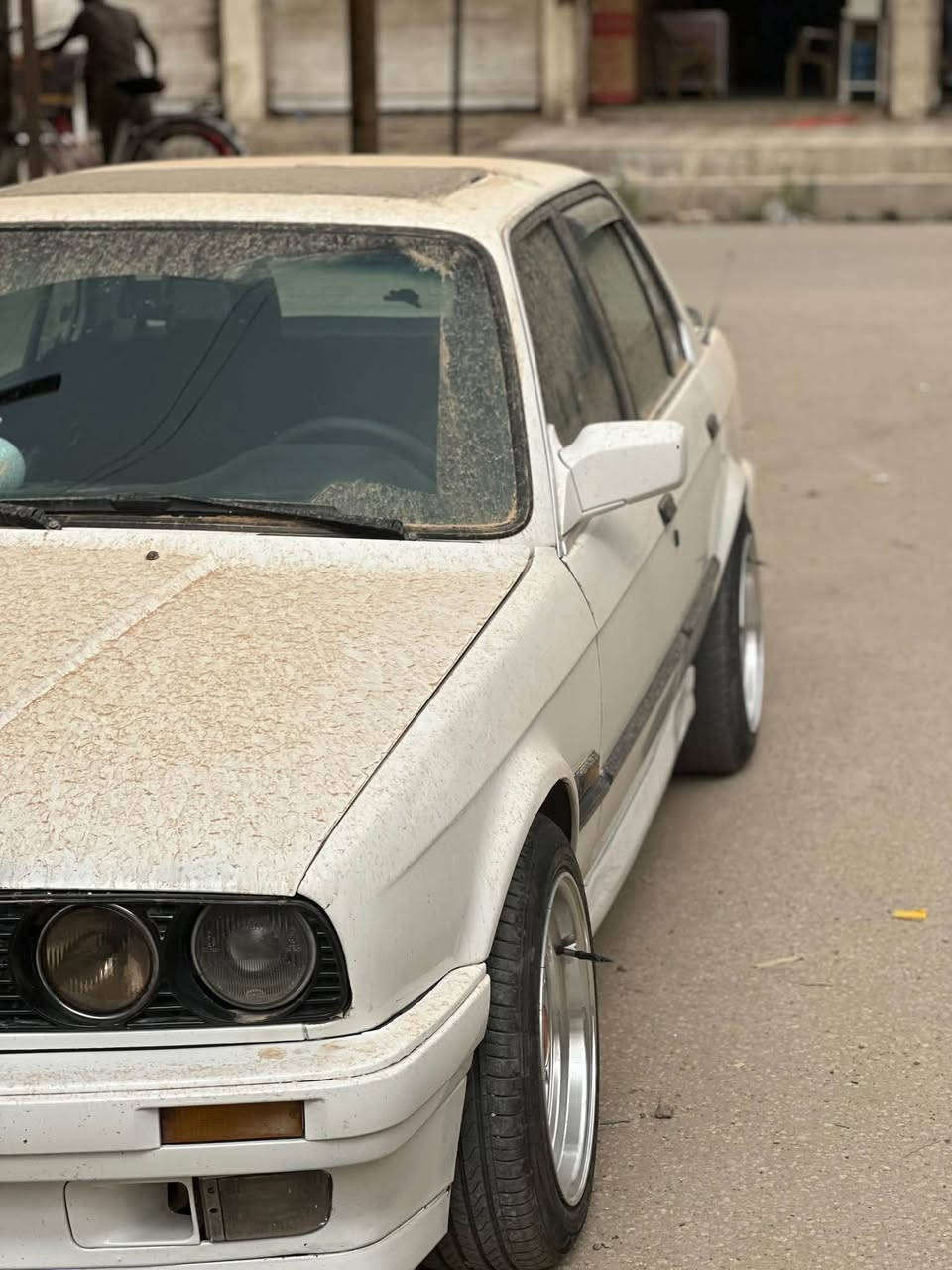 بي ام دبليو ٣٢٠ • موديل ١٩٩٠ • مكينه سته