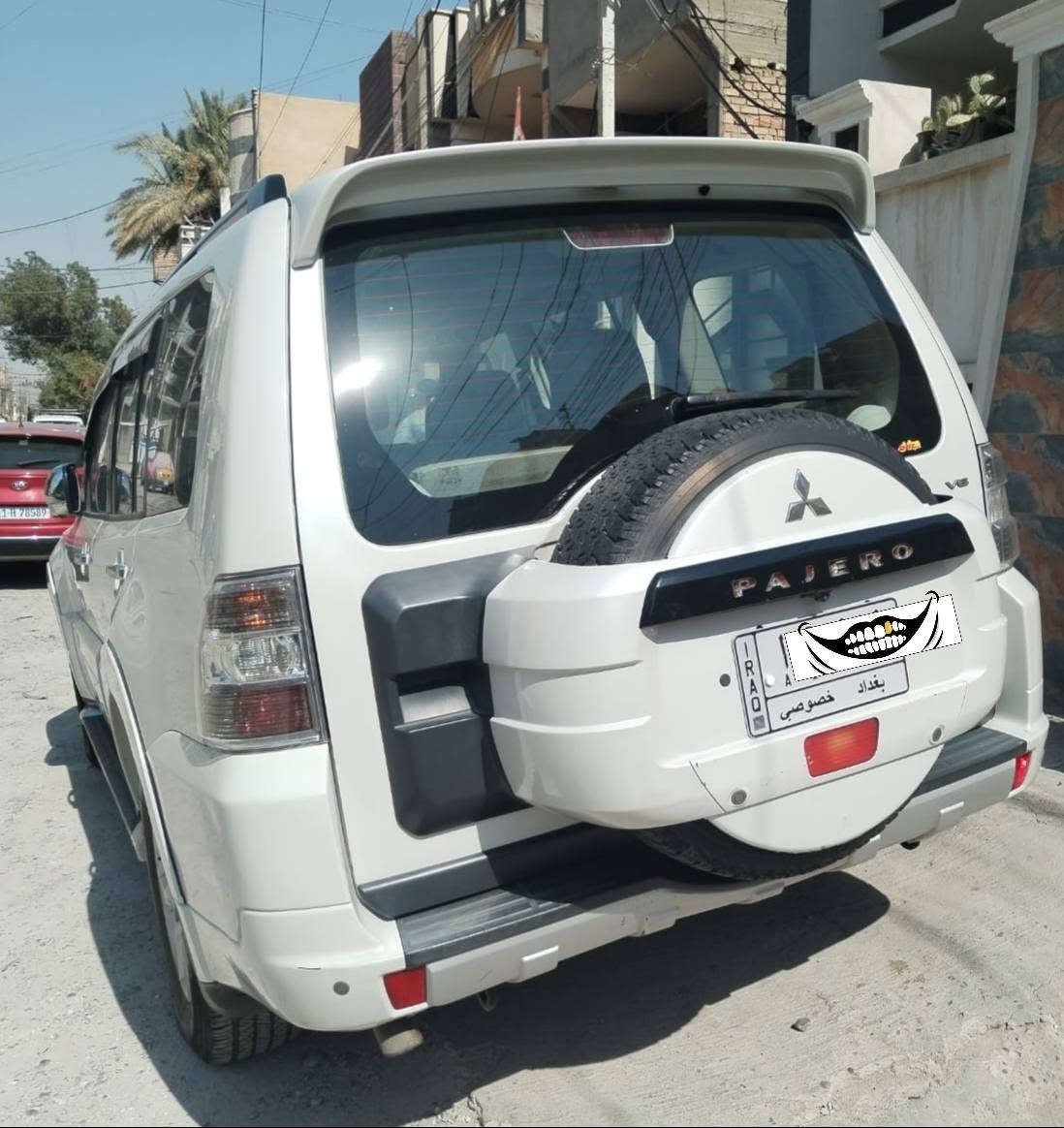 السلام عليكم
للبيع باجيرو 2012حبتور 
محرك 3500  عدد الاسطوانات 6سلندر
ثلاث قطع تبريد + ثلاجه 
بلوجكتر زنون اصفر 
اشاير بالمري / المري شفط 
فتحه سقف 
حبتور دمام
حساس + كامره + شاشه كبيره 
للبيع فقط سياره باسمي تحويل ثاني يوم 
للعلم كير محرك مكفول 
بدي مكفول من الحادث والصيغ. ما عدى بعض رصعات 
رقمي ***********

