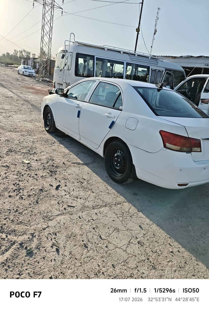 السلام عليكم BYD. G3.  2013 كير اوتوماتيك المرغوب
مكفوله كفاله عامه 
معمر بيها خياسات فقط 
 كير ومحرك شرط الكفاله   منظومة تبريد  جديده
  تاير نضيف محرك جديد سيارة ما عايزها اي شي فول مواصفات  سياره حلوه وشرط الفحص
 رقم وسط 29 انكليزي باسمي والتحويل مباشر  جديده سنويه جديده سياره جاهزه   السعر 45 رقمي ***********
