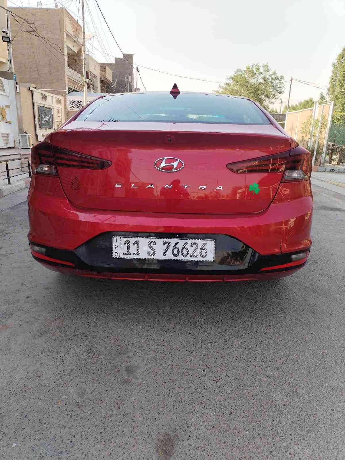 السلام عليكم عندي النترا 2020 بيه 4 قطع صبغ حاادثه جاملغ وبنيد السياره كلش حلوه ماشيه 68 كير ايتي ومكينه مامفتوحه تبريد ثلج اينقص مابيه
السعر 115 وبيه مجال
مكاني شرطه الخامسة

‭***********‬
