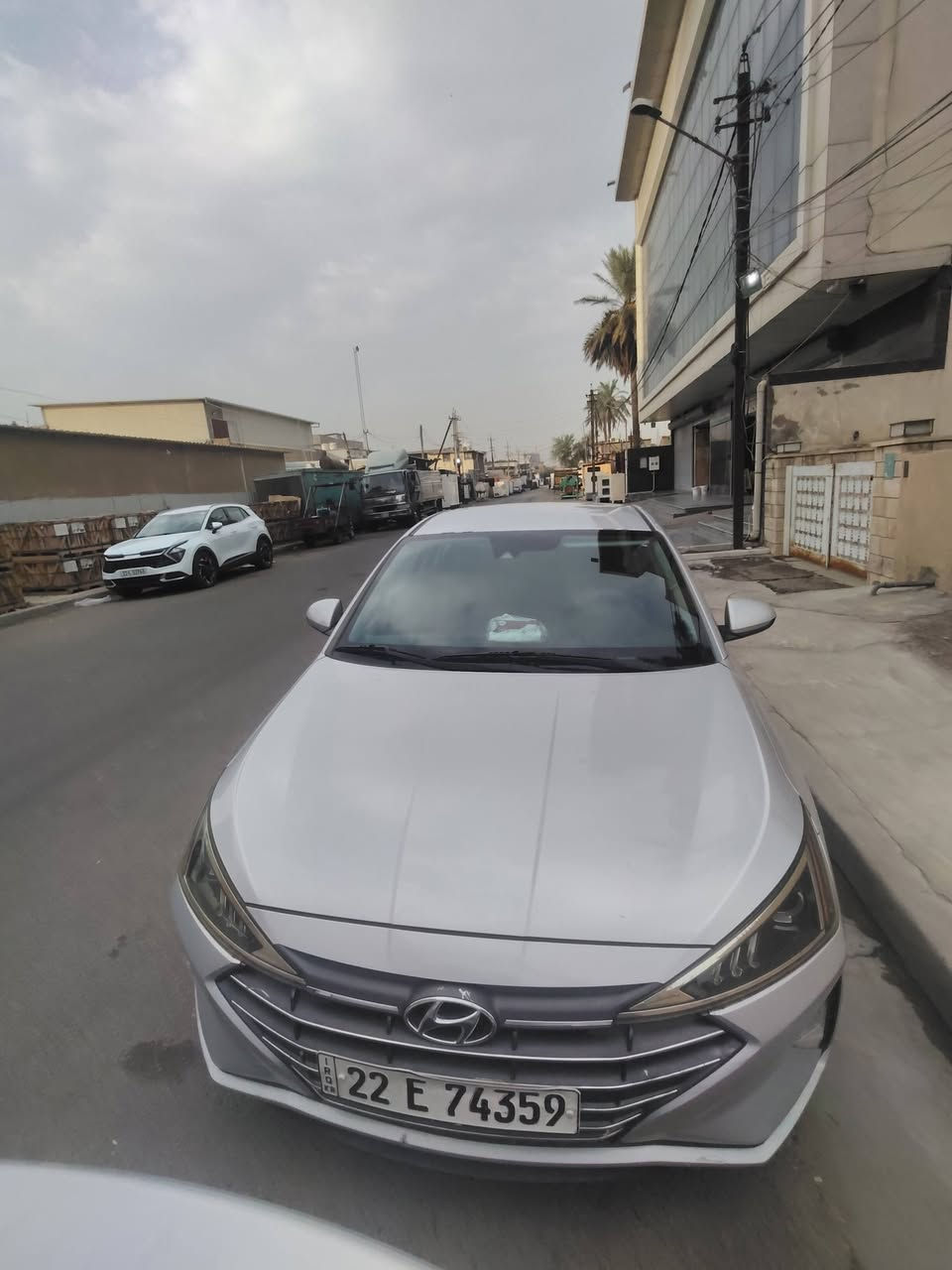 السلام عليكم النترا 2020 وارد امريكي مكينة 2000 دوش كير ATبيها 3قطع بابين تبديل وجاملق تصليح بارد للستفسار اتصل *********** واسط قضاء العزيزية أو بغداد
