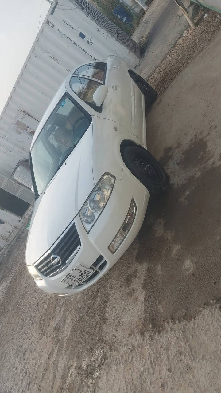السلام عليكم 
للبيع نيسان سني موديل 2009 
كير مكينة مكفول رقم بغداد جديد بسمي
السيارة مكفولة عدا بارد شي بصيط 
مواصفات السيارة كامرة وشاشة الابواب الخلفية جوبي الأبواب الأمامية كهربائي السيارة جدا نضيفة 
السعر 105 مكاني بابل ***********
