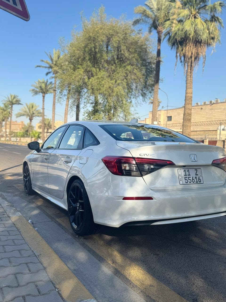 سلام عليكم ورحمة الله 
هوندا سفك  بدون دواخل قطعتين صبغ
موديل2023 ماشيه 41 ميل جديده استخدام شخصي
السعر140 وبيه مجال بغداد الكرخ شارع حيفا
رقم بغداد بيهه طخه بسيطه بلباب ممصلحه عله وضعها بصيطه كلش
محرك 2000
‏‪***********‬‏
الضرر بلمنشور
