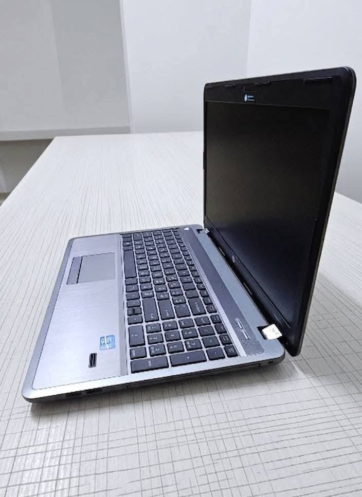 السعر  130 قفله مال مستعجل 
لابتوب hp 
كور اي 5 
الجيل الثالث 
الرام 8
الهارد 500 
حجم الشاشة 15

شحن يدوم ساعتين و اكثر 

ملحقات الجهاز شاحنة اصلية مع جنطة هديه 
***********
