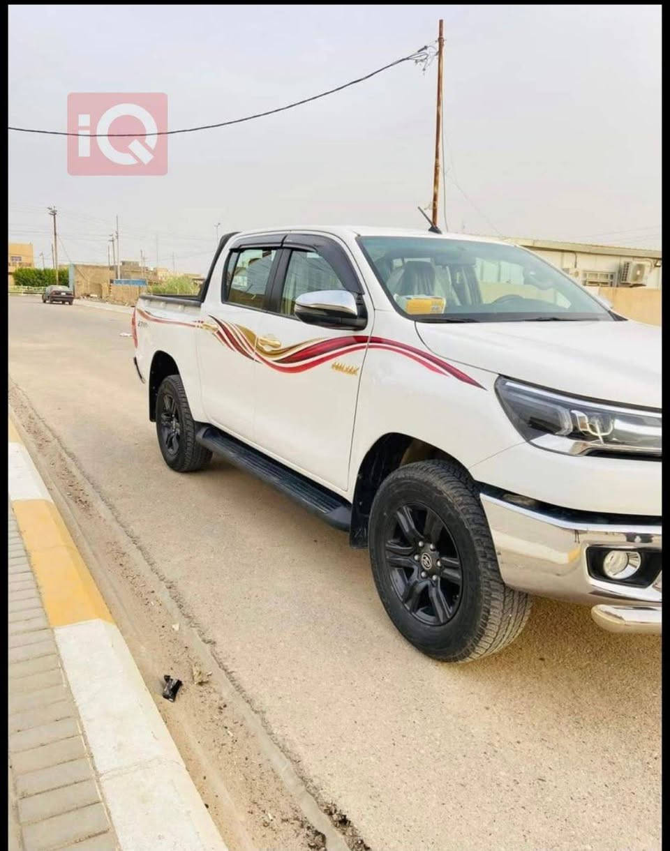 فورويل ٢٠٢١  كويتي
السعر ٢٤٠ 
عداد السرعه  ٧٩ الف 
قطعه واحد صبغ جاملغ الخلفي  ( صوره الضربه مرفقه وي الصور ) عدا ذالك كلشي بيها مكفول  والسياره بسمي 
***********
