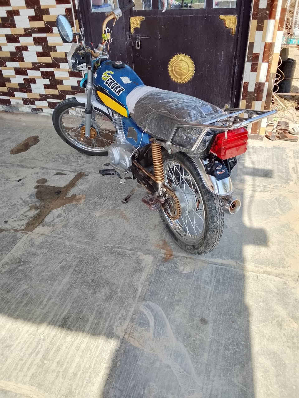 اارشا للبيع كلك بس بيها بليته ورقم شاصي سعر 275وبيها مجال مكان واسط شحيميه قريه 4##***********
