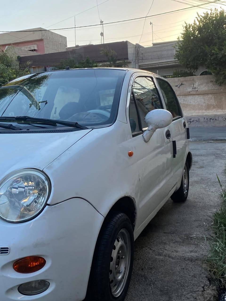 سلام عليكم سياره كوكو شيري للبيع سياره نضيفه كدام العين طخم جديد تيرات جدد كير شرط و ال محرك اثر صرف حته ما اختلف رقم نينوى الماني السعر 29 وبيها مجال بصيط للتواصل ***********
