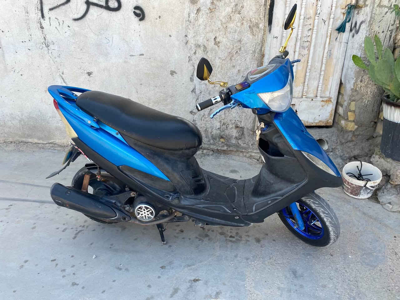 سلام وعليكم دراجه ماكس عدله نضافه 90بلميه ممفتوحه
بوشه 49 بلادي 
كابريتر بلادي 
سلف جديد 
تشتغل هندر او سلف نكره 
تجي تعجبك تاخذ وتروح 
مكاني واسط عزيزيه 
السعر 700 وبيه مجال حك الجيه 
هاتف ***********
