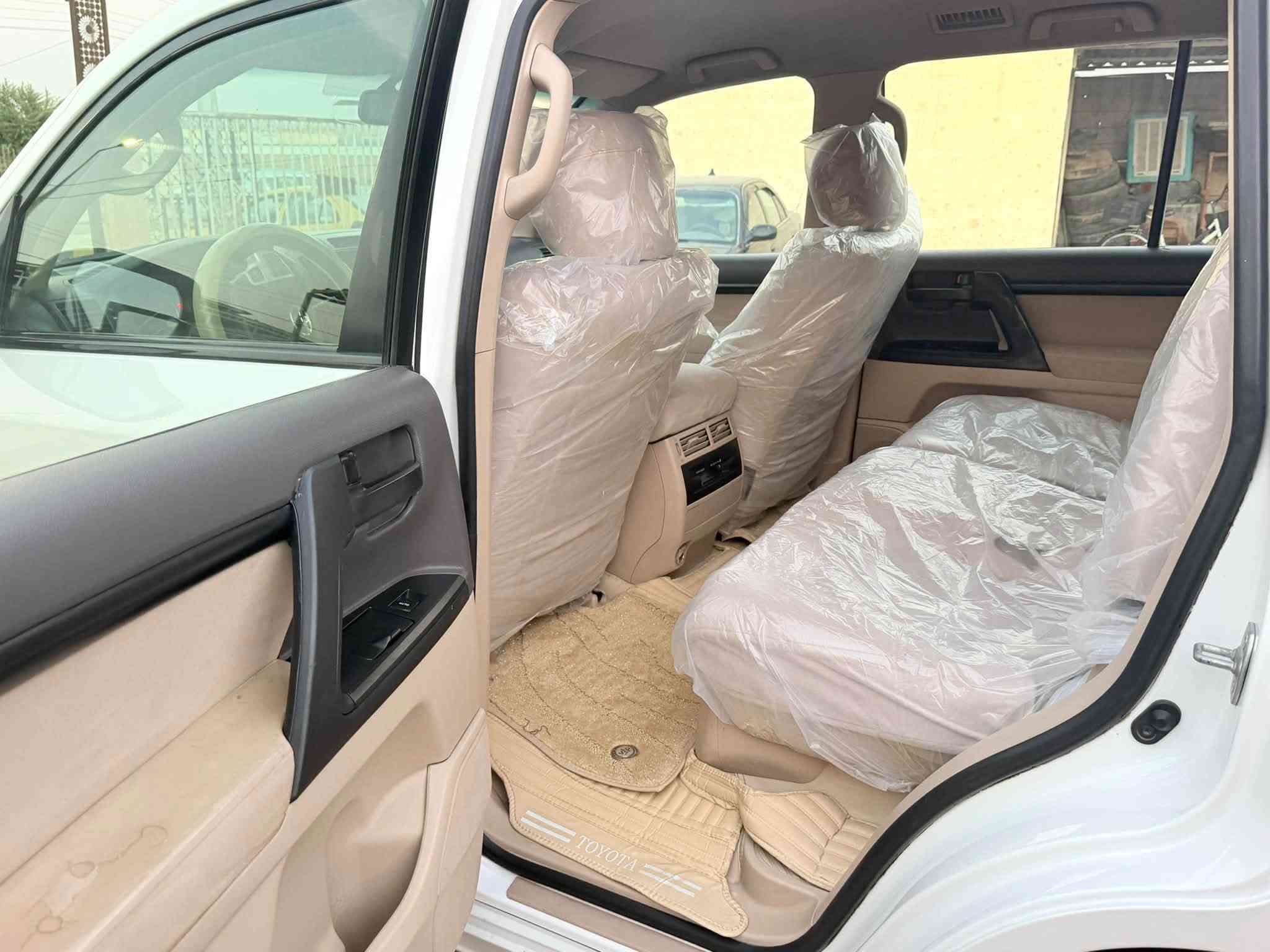 لاندكروز GXR • ٢٠١٣ • رقم اربيل