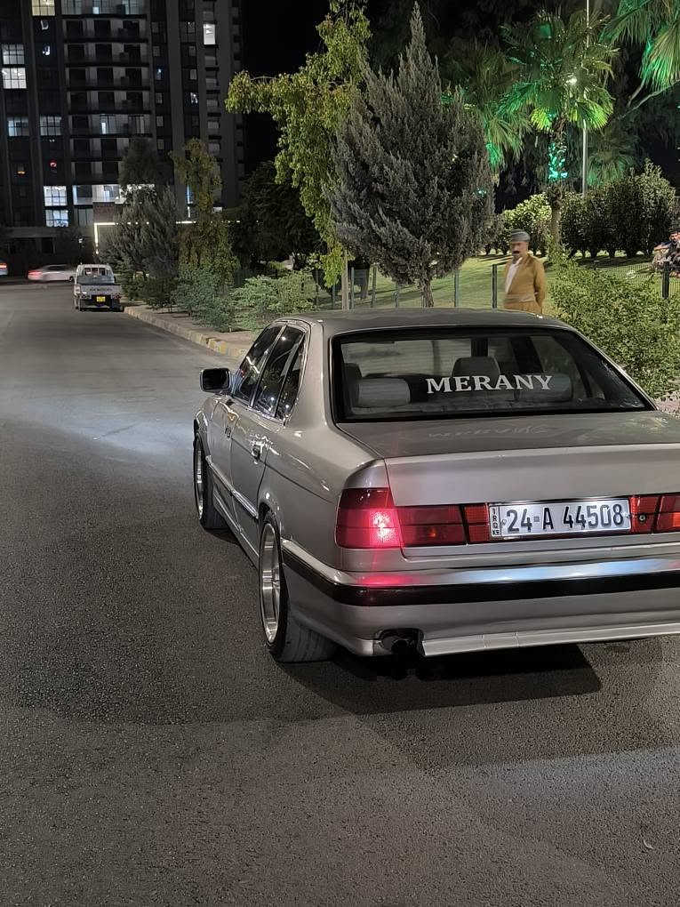 Bmw
مۆدیل 1991
مەکینە 520 دیجیتال
گێر عادی 
4 جام کارەبایی
تەبرید 
قفل مەرکەزی
گێر و مەکینە بەشەرتی 10 فیتەر
تەقە و رەقە بەشەرت 
کارەبایی هەموو گیانی بەشەرت
رەقەم و سەنەوی نوێیە هەتا 2030
وەکالە و بەناوکردن بەشەرت
براوە وەرگەرای بەشەرت
100 هەزار غرامەی لەسەرە دوای محامەلە دەت دەمەوە 
یەک جاملغی پێشەوە لای سەکنی هەیتی کەمەک ژۆری گرتیە شانسی بەشەرت لۆکە 
سەیارەکە لە رسمەکان جوانتر نەبو نەت هەوێ 
لە هەولێرم 
موشتەری نی سەرەم مەیەشێنە 
سعری 44 $ محامەلە 
***********
*********** أربيل, العراق
