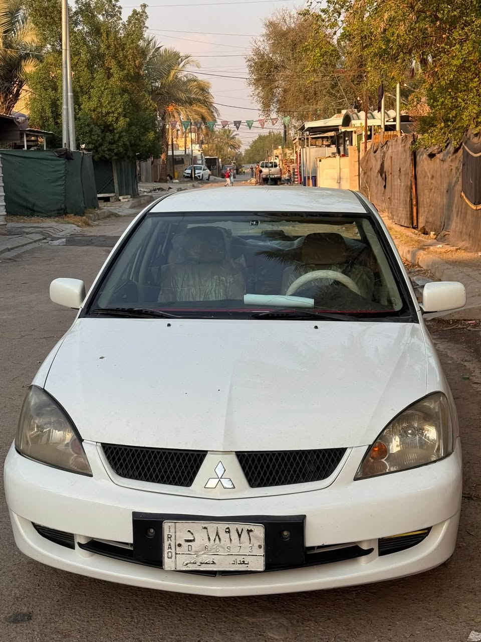 لانسر • ٢٠١١ • مكينة ٢٠٠٠