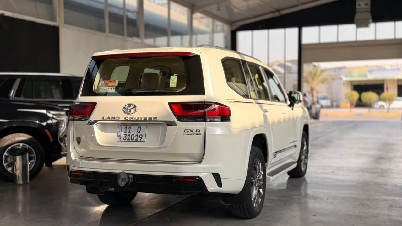 Land cruiser 2024 🎌GXR limeted sas 
لاندكروز 2024 🎌 gxr لمتد ساس 
ضمان وكاله ساس 
كفاله عامة ✅ 
عداد المسافة 15000 k/m 

📍بغداد شركة ابو ظبي چكوك قرب بوابة الكاظمية 

***********

*********** 📞

