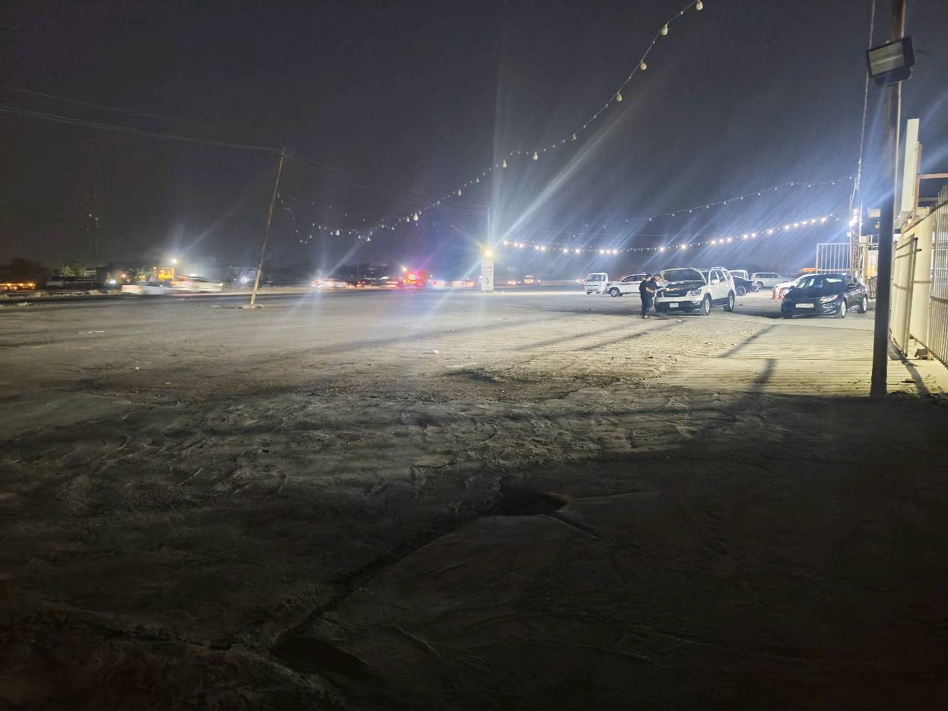 مطلوب شريك عمل في محطة غسل سيارات وتبديل دهن وبنجر الموقع طريق المحمودية بغداد مجاور معارض اليوسفية وحي صناعي مجاورا موقع كلش ناجح  ورهيب اليحب يتصل ع الرقم..078938399