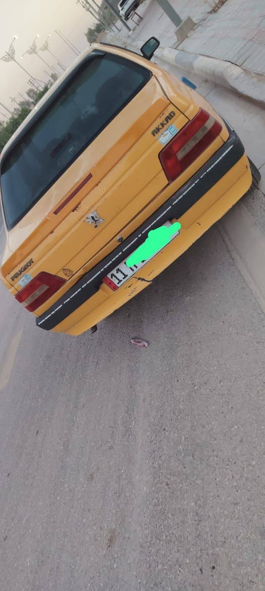 بيجو أكد موديل 16 رقم بغداد انكليزي السياره بكربلاء وراعيها بكربلاء
مصفره هيئه وغرامات 
بيها  طخه يم القفل مال الجنطه
وبدايت الكرن مال الجاملغ اليمنه
ويم قبق البانزين 
كير فرنسي جديد صار اسبوع من شديت ومكينه نص  هياسكو بستم ابو الحفر صار 6شهر من شديتها 
صدر امامي  كله جديد يشمل مشط دبلات درايم شفت زوج كامل  جديد طبلات طوب بريك كله جديد
كهربائيات كلها شغالة
غرفتها نظيفه 
شرط التحويل مكاتبة مرورية
السعر 35 بيع مستعجل ملاحظه  عندي مقاطع فديو كأنما واكف يمها ومكلبها راسلني واتساب  السياره متعوب عليها 
*********** هذا بي واتساب أو تصال
***********
