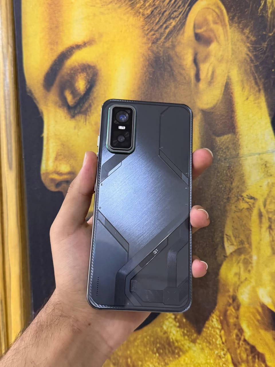 للبيعGT30 PRO

ذاكرة256

بطاريه5200

كامرة108m

كفر+سماعه+شاحنة 

بس مفتوح من الكارتونه للفحص جديد

العنوان نجف /***********

السعر195@وبي مجال قليل

نص مكتوب في الصور:
- ٤:٢٢ م ١٩% هاتیفی XOS V14.5.0 Based on Android Storage 12.05GB/256GB Device name GT 30 Pro Model GT 30 Pro CPU Dimensity 8350 Ultimate Rear Camera 108M Front Camera 13M Battery 5200mAh Screen 1224x2720 RAM GB 24.00