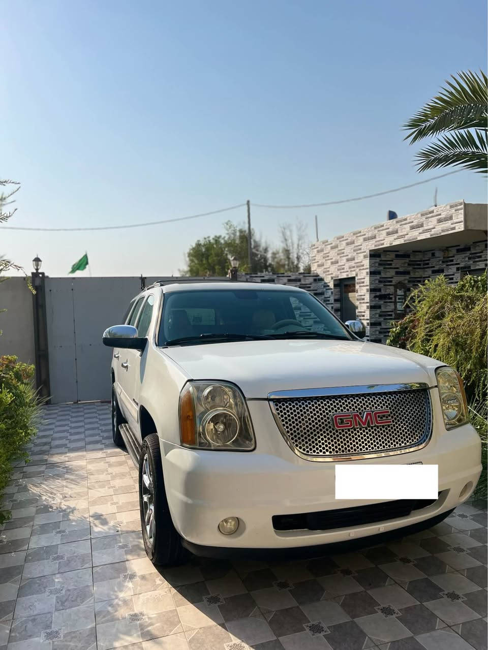 السلام عليكم يوكن خليجي ٢٠٠٨ الترقيم الجديد يعني سياره ما متعوبه ممشه كلش قليل بأسمي مداور ثاني يوم 
كير مكينه حداديه جديده توني شادها شرط تبريد ❄️
تخم تاير جديد باتري جديد 
بيها رشات صبغ تجميل فقط 
السعر ١٨٥ بيها مجال
ناصريه الهاتف *********** ناصرية, ذي قار
