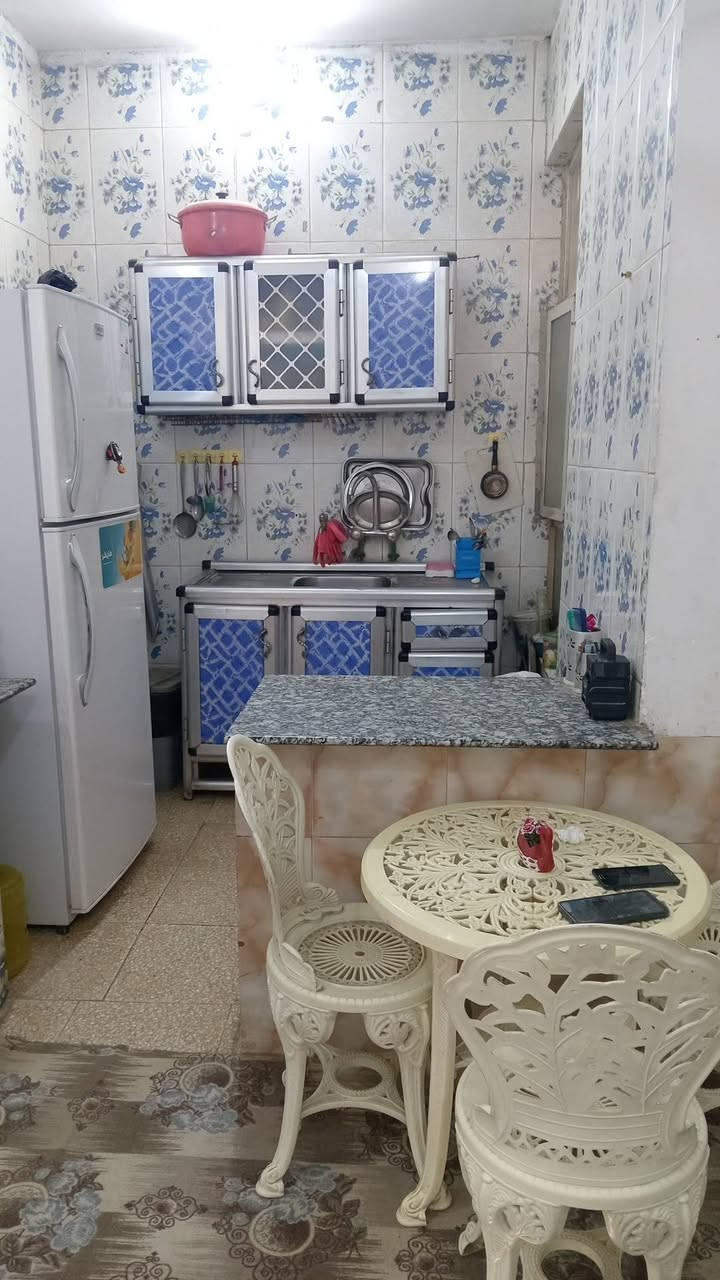بيت زراعي للبيع المساحة ٥٠ متر شارع المطار مقابل باب الخروج السعر ١٧ قفل رقم واتساب ***********
